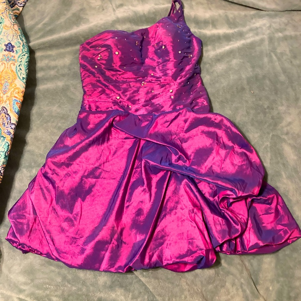 Short puffy purple dress